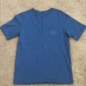 Vineyard Vines boys vintage whale logo Tee size M* READ*